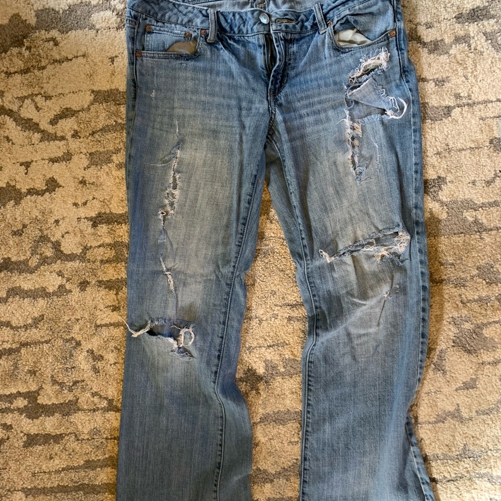 American eagle Ripped jeans